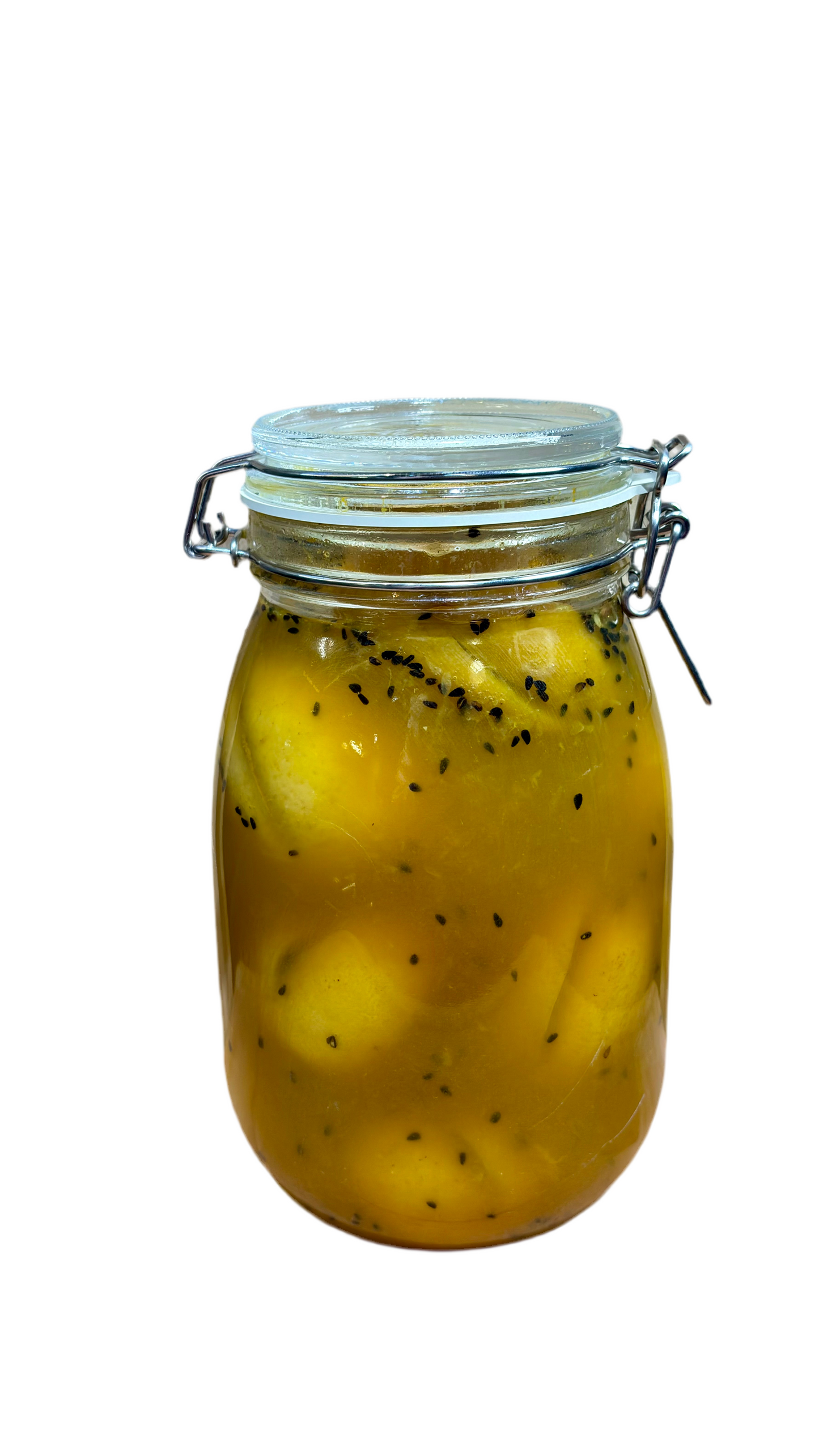 .. Yellow pickled lemon مخلل الليمون الاصفر