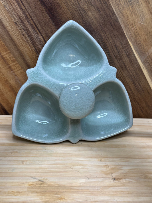Stone pickle plate وعاء حجر ازرق